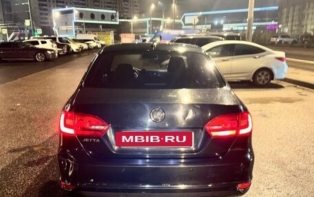 Volkswagen Jetta VI, 2014 год, 420 000 рублей, 2 фотография