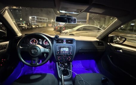 Volkswagen Jetta VI, 2014 год, 420 000 рублей, 12 фотография