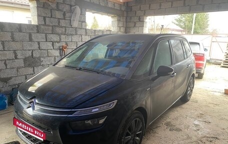 Citroen C4 Picasso II рестайлинг, 2015 год, 850 000 рублей, 4 фотография