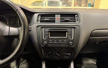 Volkswagen Jetta VI, 2014 год, 900 000 рублей, 12 фотография