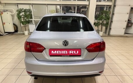Volkswagen Jetta VI, 2014 год, 900 000 рублей, 4 фотография