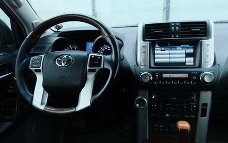 Toyota Land Cruiser Prado 150 рестайлинг 2, 2010 год, 3 369 000 рублей, 11 фотография