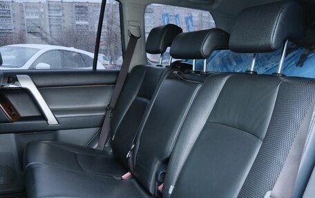 Toyota Land Cruiser Prado 150 рестайлинг 2, 2010 год, 3 369 000 рублей, 21 фотография