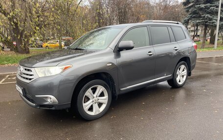 Toyota Highlander III, 2011 год, 1 620 000 рублей, 11 фотография