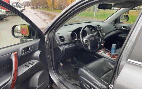 Toyota Highlander III, 2011 год, 1 620 000 рублей, 13 фотография