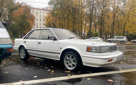 Nissan Bluebird VIII, 1987 год, 300 000 рублей, 2 фотография