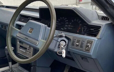 Nissan Bluebird VIII, 1987 год, 300 000 рублей, 6 фотография