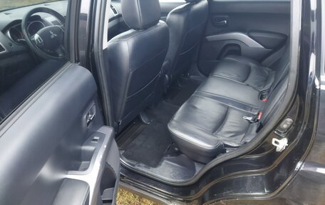 Mitsubishi Outlander III рестайлинг 3, 2008 год, 780 000 рублей, 12 фотография