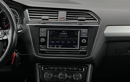 Volkswagen Tiguan II, 2017 год, 1 999 000 рублей, 12 фотография