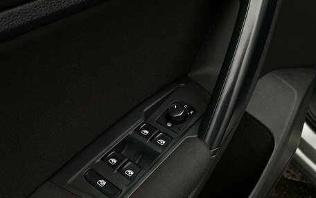 Volkswagen Tiguan II, 2017 год, 1 999 000 рублей, 16 фотография