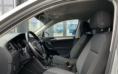 Volkswagen Tiguan II, 2017 год, 1 999 000 рублей, 17 фотография