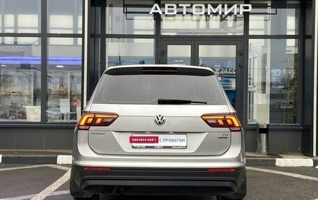 Volkswagen Tiguan II, 2017 год, 1 999 000 рублей, 6 фотография