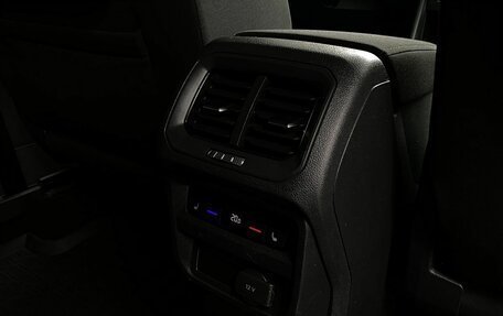 Volkswagen Tiguan II, 2017 год, 1 999 000 рублей, 20 фотография