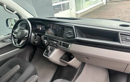 Volkswagen Caravelle T6 рестайлинг, 2021 год, 4 299 000 рублей, 7 фотография