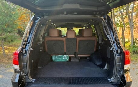 Toyota Land Cruiser 200, 2017 год, 5 500 000 рублей, 2 фотография