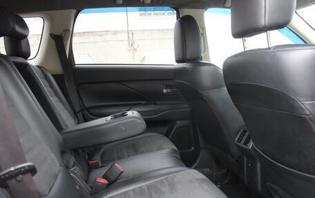 Mitsubishi Outlander III рестайлинг 3, 2018 год, 1 849 990 рублей, 17 фотография