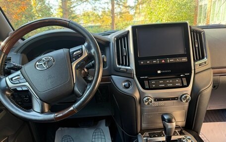 Toyota Land Cruiser 200, 2017 год, 5 500 000 рублей, 4 фотография