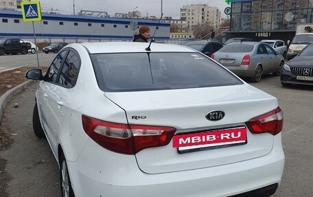 KIA Rio III рестайлинг, 2013 год, 900 000 рублей, 7 фотография