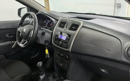 Renault Logan II, 2019 год, 1 050 000 рублей, 18 фотография