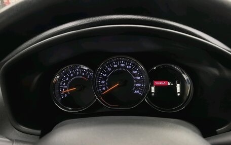 Renault Logan II, 2019 год, 1 050 000 рублей, 11 фотография