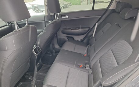 KIA Sportage IV рестайлинг, 2020 год, 1 780 000 рублей, 10 фотография