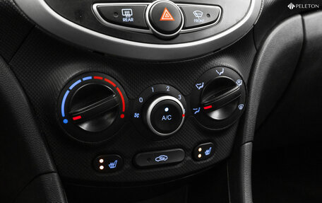 Hyundai Solaris II рестайлинг, 2011 год, 740 000 рублей, 17 фотография