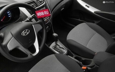 Hyundai Solaris II рестайлинг, 2011 год, 740 000 рублей, 15 фотография