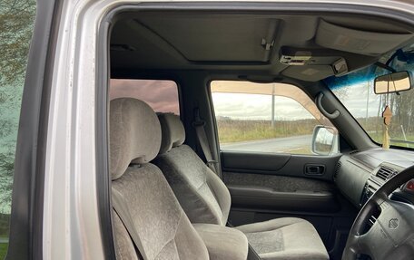 Nissan Safari IV, 1998 год, 1 450 000 рублей, 16 фотография