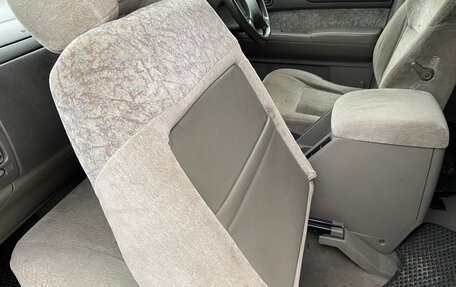 Nissan Safari IV, 1998 год, 1 450 000 рублей, 18 фотография