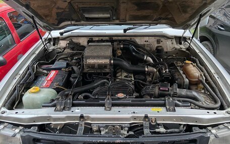 Nissan Safari IV, 1998 год, 1 450 000 рублей, 22 фотография