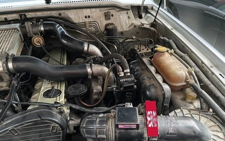 Nissan Safari IV, 1998 год, 1 450 000 рублей, 25 фотография