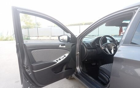 Hyundai Solaris II рестайлинг, 2012 год, 745 000 рублей, 13 фотография