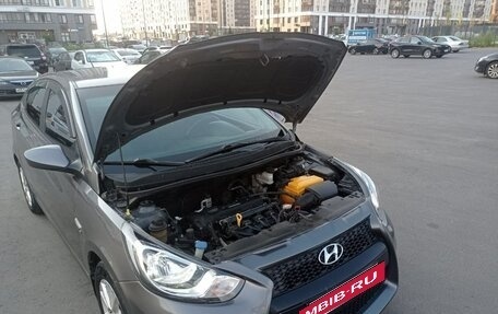 Hyundai Solaris II рестайлинг, 2012 год, 745 000 рублей, 10 фотография