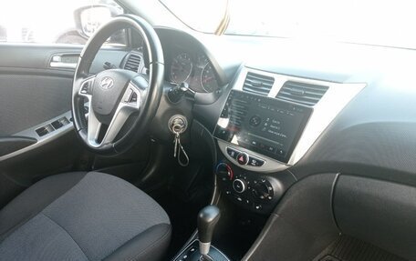 Hyundai Solaris II рестайлинг, 2012 год, 745 000 рублей, 20 фотография