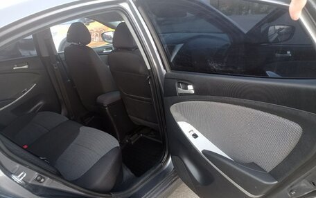 Hyundai Solaris II рестайлинг, 2012 год, 745 000 рублей, 23 фотография