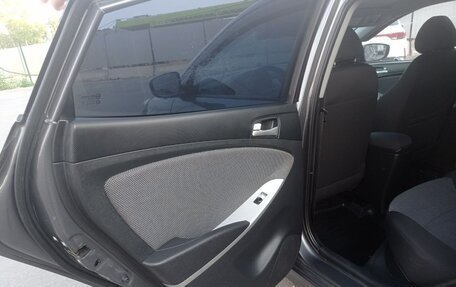 Hyundai Solaris II рестайлинг, 2012 год, 745 000 рублей, 21 фотография