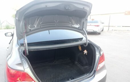 Hyundai Solaris II рестайлинг, 2012 год, 745 000 рублей, 28 фотография