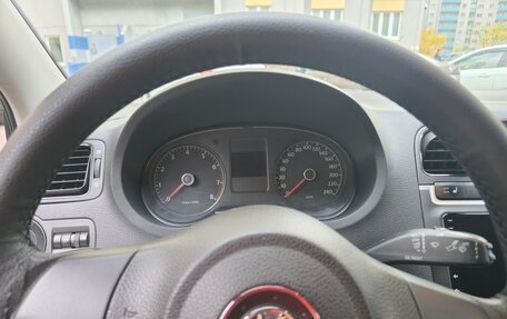 Volkswagen Polo VI (EU Market), 2012 год, 750 000 рублей, 10 фотография