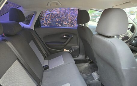 Volkswagen Polo VI (EU Market), 2012 год, 750 000 рублей, 16 фотография