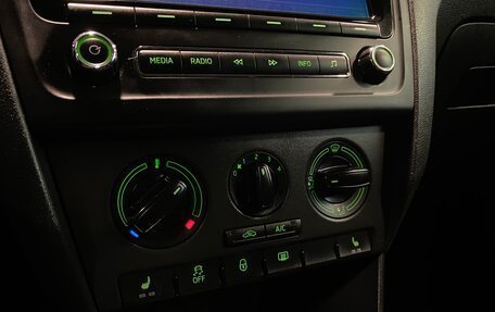 Skoda Rapid I, 2015 год, 1 100 000 рублей, 13 фотография