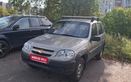 Chevrolet Niva I рестайлинг, 2010 год, 300 000 рублей, 1 фотография