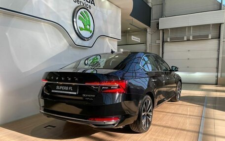 Skoda Superb III рестайлинг, 2025 год, 3 990 000 рублей, 5 фотография