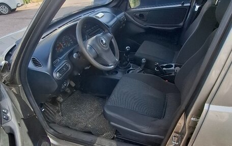 Chevrolet Niva I рестайлинг, 2010 год, 300 000 рублей, 8 фотография