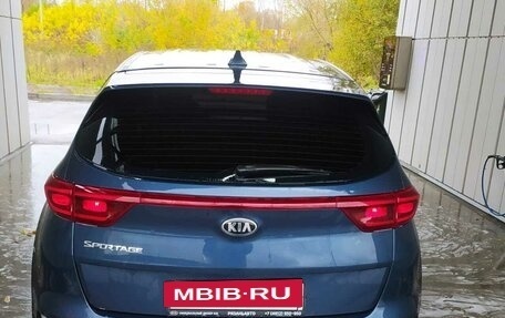 KIA Sportage IV рестайлинг, 2020 год, 2 300 000 рублей, 6 фотография