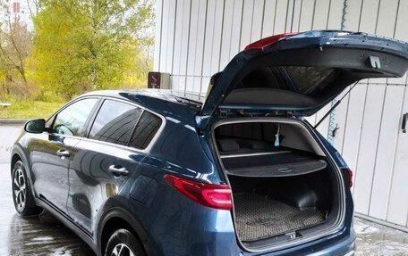 KIA Sportage IV рестайлинг, 2020 год, 2 300 000 рублей, 8 фотография