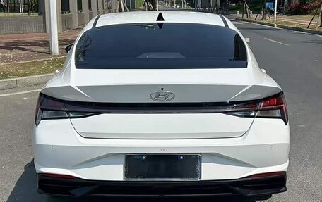 Hyundai Elantra, 2022 год, 1 600 000 рублей, 4 фотография