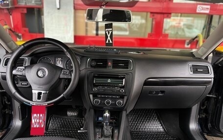 Volkswagen Jetta VI, 2012 год, 1 050 000 рублей, 3 фотография