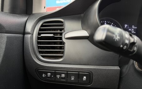 KIA Rio IV, 2018 год, 1 400 000 рублей, 14 фотография