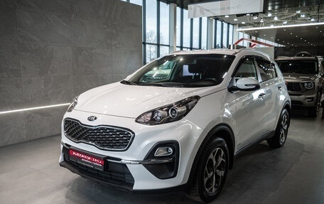 KIA Sportage IV рестайлинг, 2020 год, 2 449 000 рублей, 1 фотография