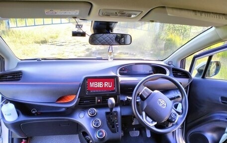 Toyota Sienta II, 2020 год, 1 700 000 рублей, 8 фотография